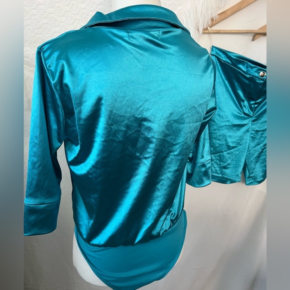 Blue/Teal Satin Short & Bodysuit Set - Picture 4 of 5